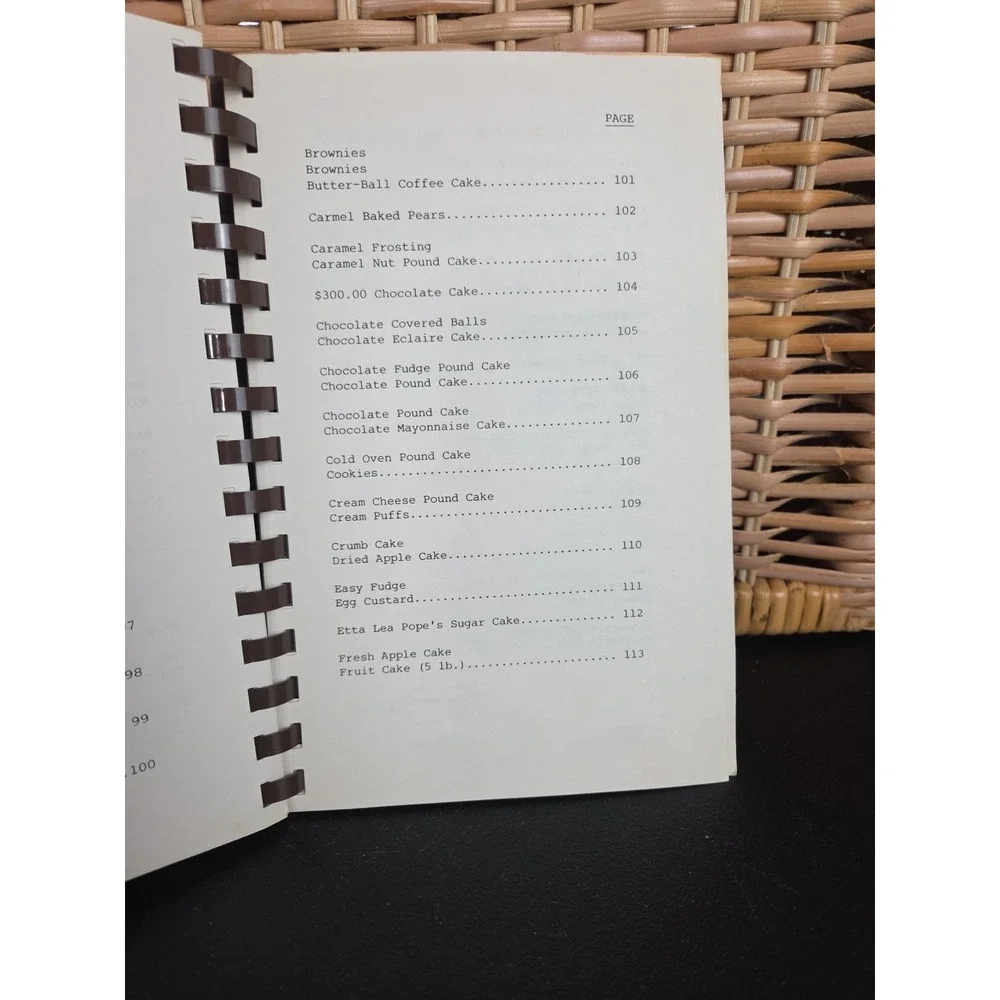 Trinity Christian School Cookbook Mocksville,‎ NC 1982 Local Southern